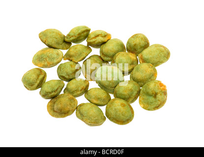 Arachides Noix de wasabi vert wasabi rôti avec tuyère d'enduire la coque de l'enrubanneuse doigt fingerfood food snack-japon goût horser Banque D'Images