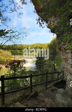 Avis de Cumberland Falls à partir d'Eagle Falls Trail Cumberland Falls State Resort Park Corbin Kentucky Banque D'Images