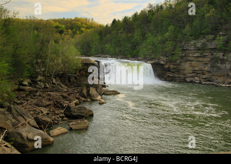 Coucher du soleil à Cumberland Falls Cumberland Falls State Resort Park Corbin Kentucky Banque D'Images