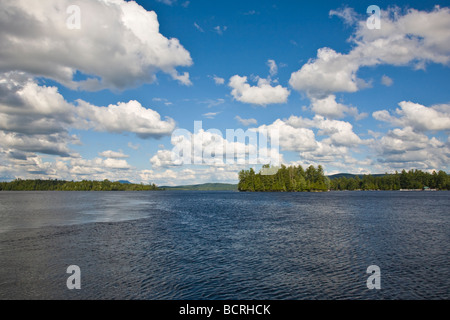 [Raquette Lake dans les montagnes Adirondack de New York Banque D'Images