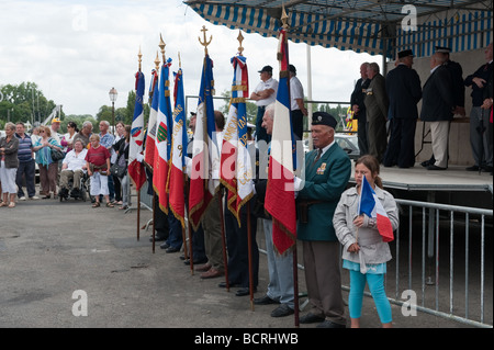 Bastille Day Parade et affichage par SPV à Honfleur , France Banque D'Images