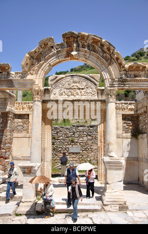 Temple d'Hadrien, ancienne ville d'Éphèse, Selcuk, province d'Izmir, République de Türkiye Banque D'Images