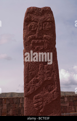 Sculpture centrale au temple semi-souterraine à Tiwanaku (Bolivie). Déclaré site du patrimoine mondial de l'UNESCO Banque D'Images