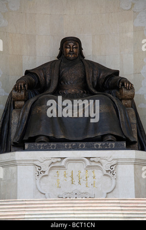 Gengis Khan monument à Sukhbaatar Square, Ulaanbaatar, Mongolie Banque D'Images