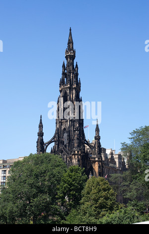 Le Scott Monument à Princess Gardens côté de Princes Street à Édimbourg, Écosse Banque D'Images