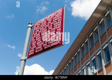 Platz der Grundrechte, Carré des droits fondamentaux, les travaux d'art par Jochen Gerz, Karlsruhe, Bade-Wurtemberg, Allemagne. Banque D'Images