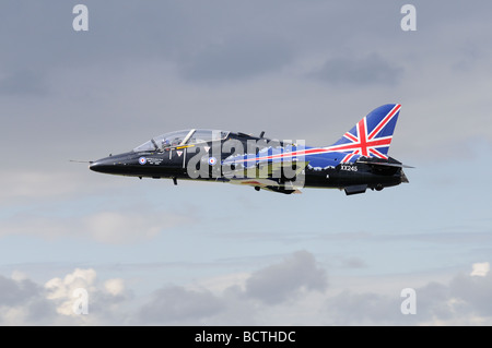 British Aerospace Hawk Avion d'entraînement T1 de la Royal Air Force un clip sport travail de peinture à l'appui de la Caisse de bienfaisance de la RAF Banque D'Images