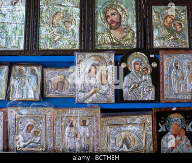 Icônes religieuses à vendre à hill town d'Agiassos sur l'île de Lesbos en Grèce Banque D'Images