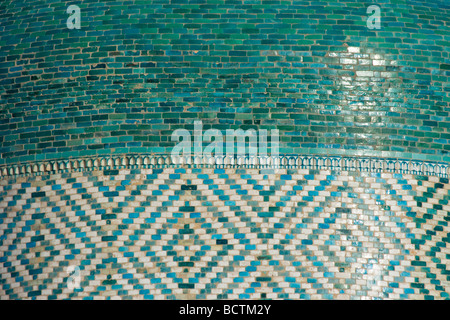 Les carreaux de céramique Dome Détail sur le Mausolée Pahlavon Mohammed Khiva en Ouzbékistan Banque D'Images