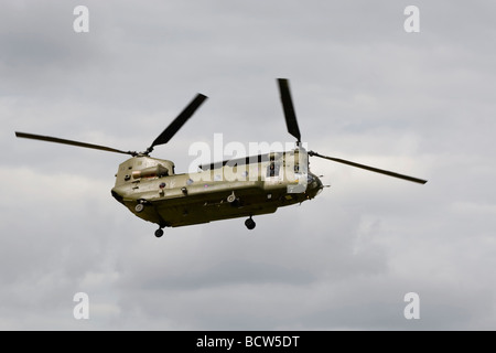 Un Boeing CH47 RAF d'hélicoptères de transport lourd Chinook Banque D'Images