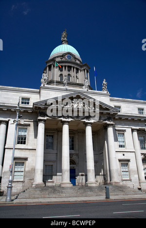 Le custom house conçu par l'architecte James Gandon dans le centre-ville de Dublin République d'Irlande Banque D'Images