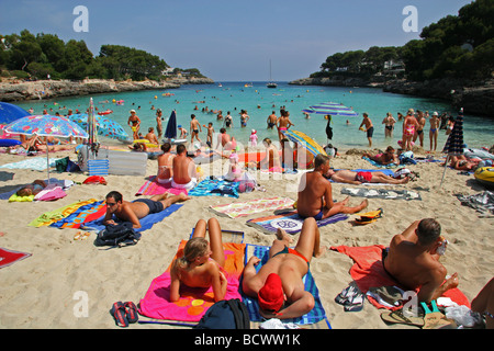 Scène de plage Cala D'Or Majorque Banque D'Images