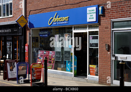 Les Johnsons Cleaners boutique, UK Banque D'Images