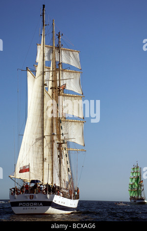 Le navire trois-mâts barque-goélette Pogoria à partir de la Pologne et de l'Allemagne Alexander Von Humboldt, Funchal 500 Tall Ships Regatta 2008, Falmouth Banque D'Images