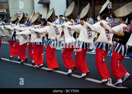 Awa odori danseurs japonais Yamato au Festival à Kanagawa. Banque D'Images