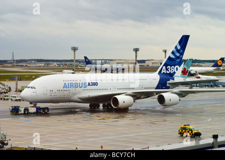 Airbus A380 F-WWJB numéro 007 à l'aéroport de Francfort (FRA) Banque D'Images