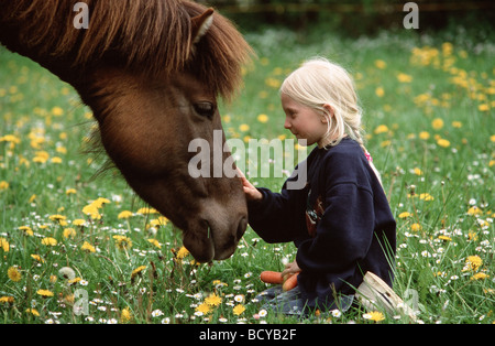 fille avec cheval Banque D'Images