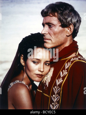 Masada (TV mini-series Année : )1981 Réalisation : Boris Sagal Peter O'Toole, Barbara Carrera Banque D'Images