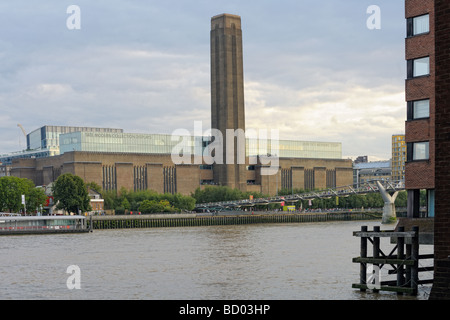 Tate Modern, musée national d'art moderne, l'ancienne centrale électrique de Bankside, Londres, Angleterre, Royaume-Uni, Europe Banque D'Images