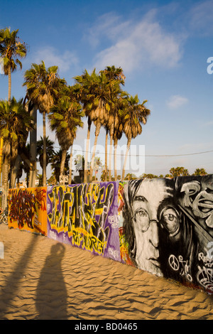 Graffiti sur un mur légal à Venice Beach Los Angeles County États-Unis d'Amérique Banque D'Images