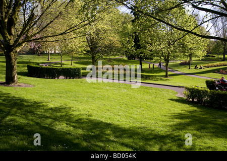 People's Park, dans la région de Pery Square, est le principal parc dans la ville de Limerick, dans le comté de Limerick Irlande Banque D'Images