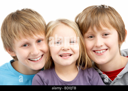 Groupe d'enfants en Studio Banque D'Images