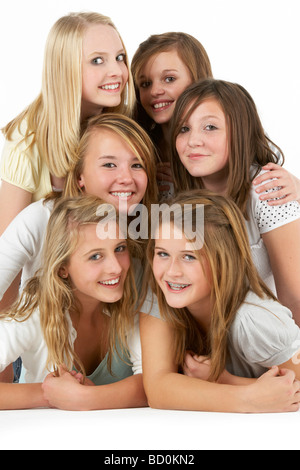 Group of Teenage Girlfriends Banque D'Images