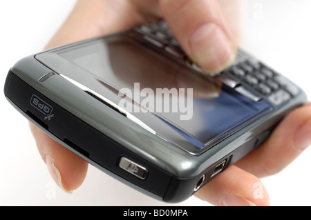 BlackBerry 8310 Curve dans la main Banque D'Images