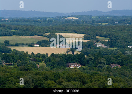 Vue nord sur Ashdown Forest East Sussex à partir vers le Nord Downs Broadstone Banque D'Images