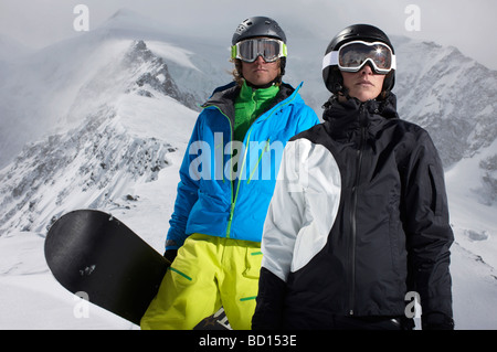 Snowboarder, skieur, Saint-Moritz, Grisons, Suisse, Europe Banque D'Images