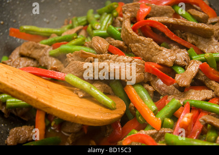 De délicieux haricots boeuf sauté au wok piment Banque D'Images