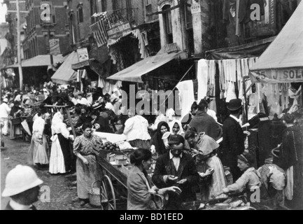 NEW YORK 1898 - les étals de marché Hester Street Banque D'Images