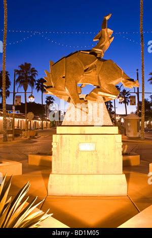 Jack Knife Sculpture par Ed Mell Main Street Arts District Scottsdale Phoenix Arizona USA Banque D'Images