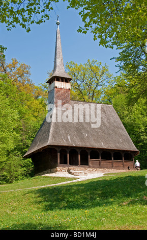 Musée de la Roumanie des civilisations et des traditions populaires de l'église en bois de Bezdad Salaj région à Sibiu en Transylvanie Banque D'Images