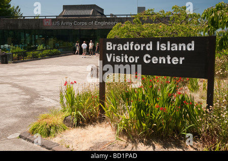 L'île de Bradford Centre d'Écluse et barrage Bonneville Columbia River Gorge Scenic Area Oregon USA Banque D'Images