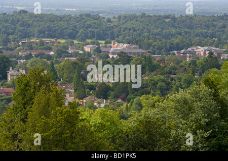 La ville de Reigate Surrey Angleterre vu de Reigate Hill Banque D'Images