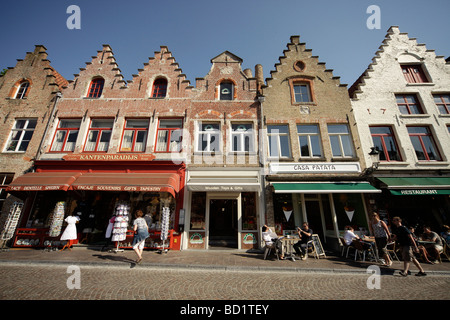 Façades de maisons typiques à Bruges Belgique Europe Banque D'Images