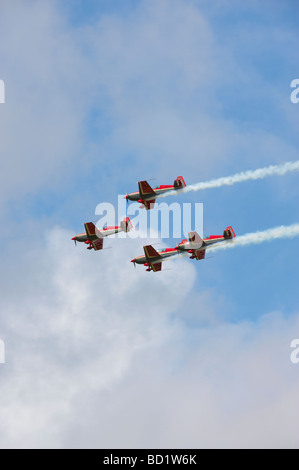 Dimanche 2009 le meeting aérien de Fairford Royal Jordanian Falcons d' EA300L Banque D'Images