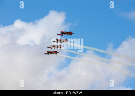 Dimanche 2009 le meeting aérien de Fairford Royal Jordanian Falcons d' EA300L Banque D'Images