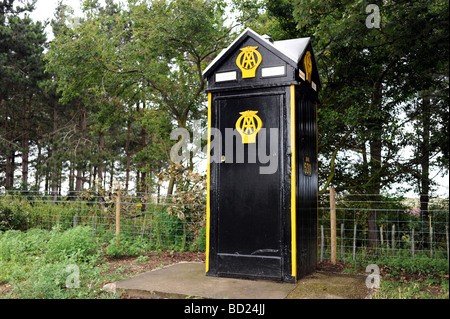 Une ancienne boîte de AA à Brancaster sur la côte nord du comté de Norfolk UK Banque D'Images