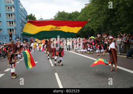 Danseurs au Carnaval del Pueblo Londres Banque D'Images