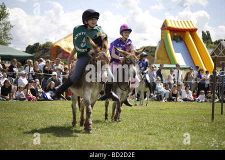 Donkey derby,vieil anglais pratique d'été traditionnels des petites villes et villages autour de l'uk,datant de plus de cent années Banque D'Images