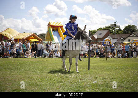 Donkey derby,vieil anglais pratique d'été traditionnels des petites villes et villages autour de l'uk,datant de plus de cent années Banque D'Images