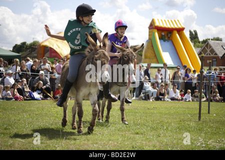 Donkey derby,vieil anglais pratique d'été traditionnels des petites villes et villages autour de l'uk,datant de plus de cent années Banque D'Images