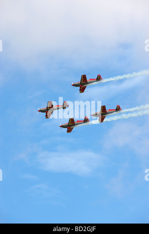 Dimanche 2009 le meeting aérien de Fairford Royal Jordanian Falcons d' EA300L Banque D'Images