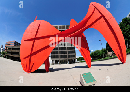 Grand Rapids City Hall, le Calder Plaza. Le rouge géant stabile, La Grande Vitesse a été consacré en 1969 Banque D'Images