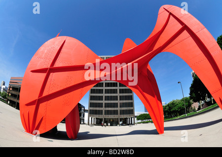 Grand Rapids City Hall, le Calder Plaza. Le rouge géant stabile, La Grande Vitesse a été consacré en 1969 Banque D'Images