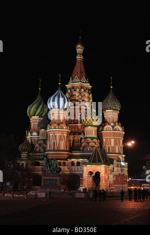 Cathédrale de Saint Basile à la place Rouge, Moscou, Russie dans la nuit Banque D'Images