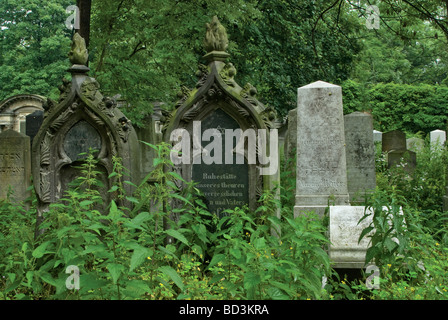 Pierres tombales au cimetière juif de Wrocław région Basse Silésie Pologne Banque D'Images