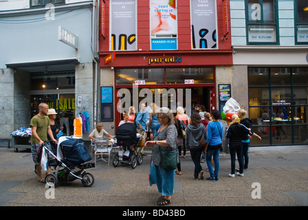 Kobmagergade rue piétonne commerçante de Copenhague Danemark Europe Banque D'Images